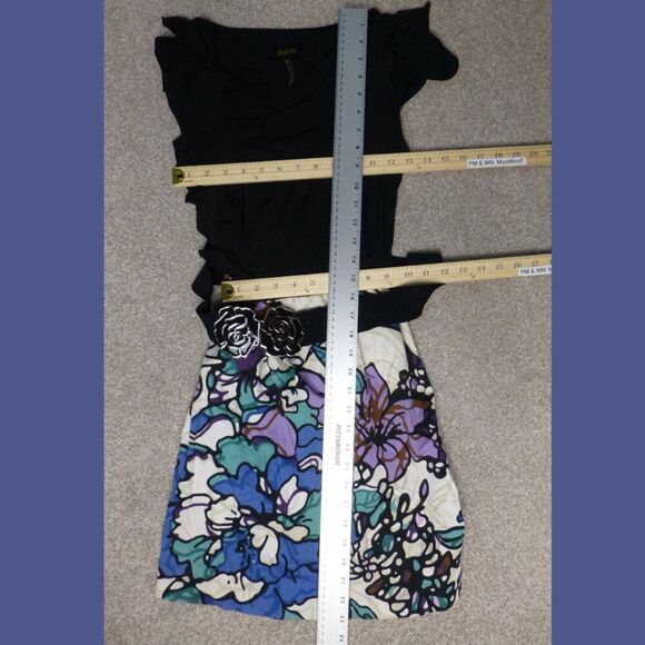 Laundry by Shelli Segal Ruffle and Belted Floral Dress (Stain at Skirt, No Rtns) - Picture 14 of 16